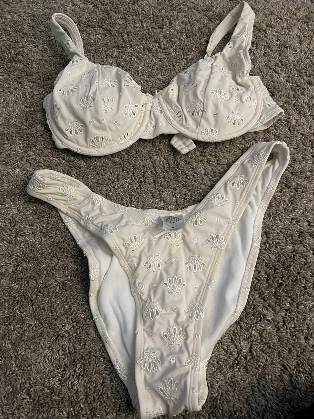 wild fable White Embroidered Underwire Bikini Set